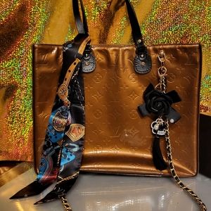 Authentic Louis Vuitton Vernis Tote Bag